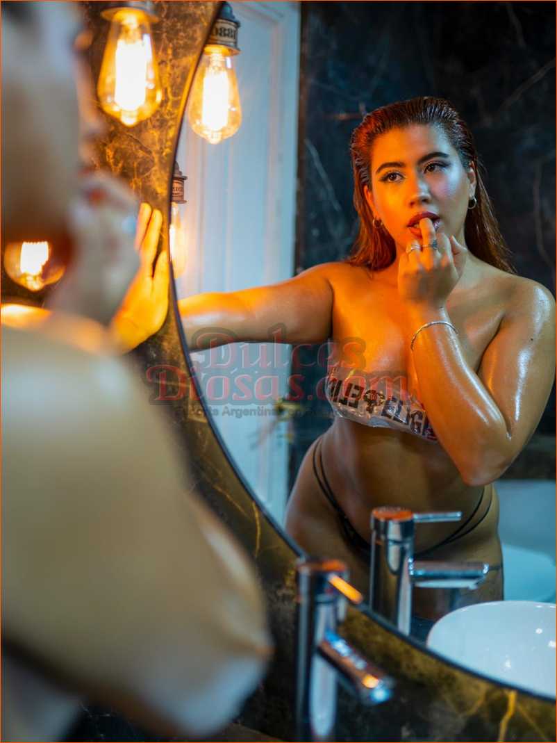 Isabella 15-3035-9942