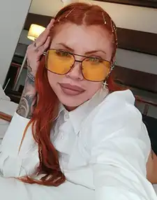 Julia 15-3206-5135 Julia 15-3206-5135