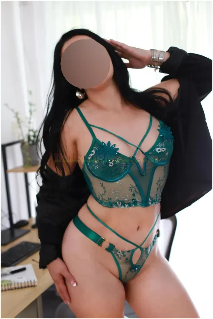 Foto de Lorena en Microcentro: escort lorena caba 02