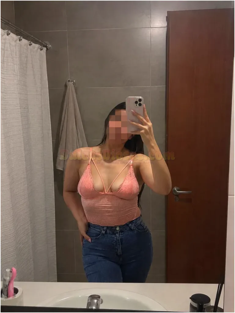 escort Nicole 06